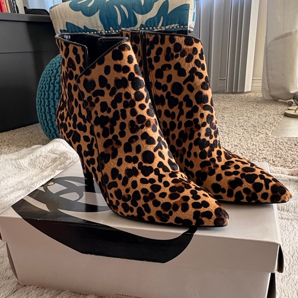 Nine West Leopard Print Pointed Toe Women's Booties